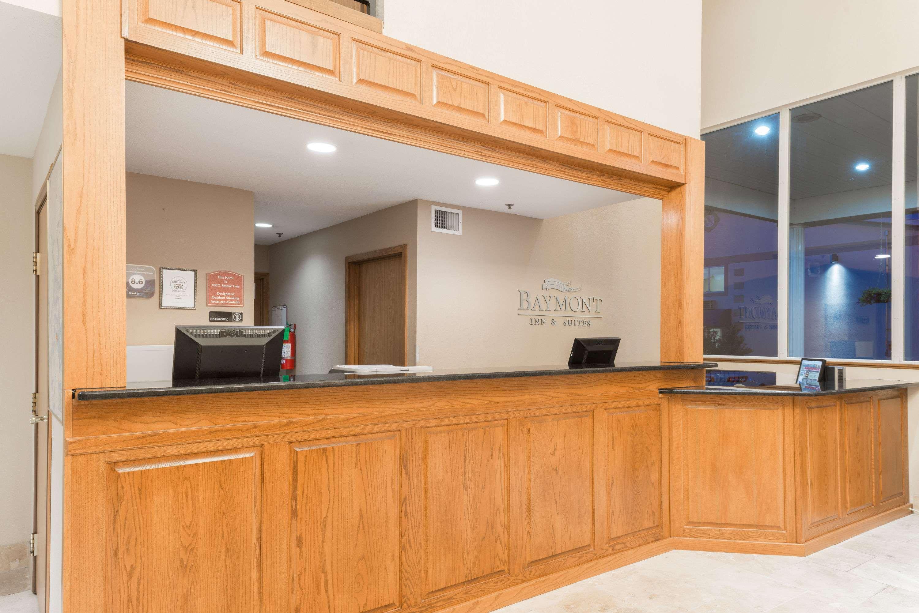 Baymont By Wyndham Osage Hotel