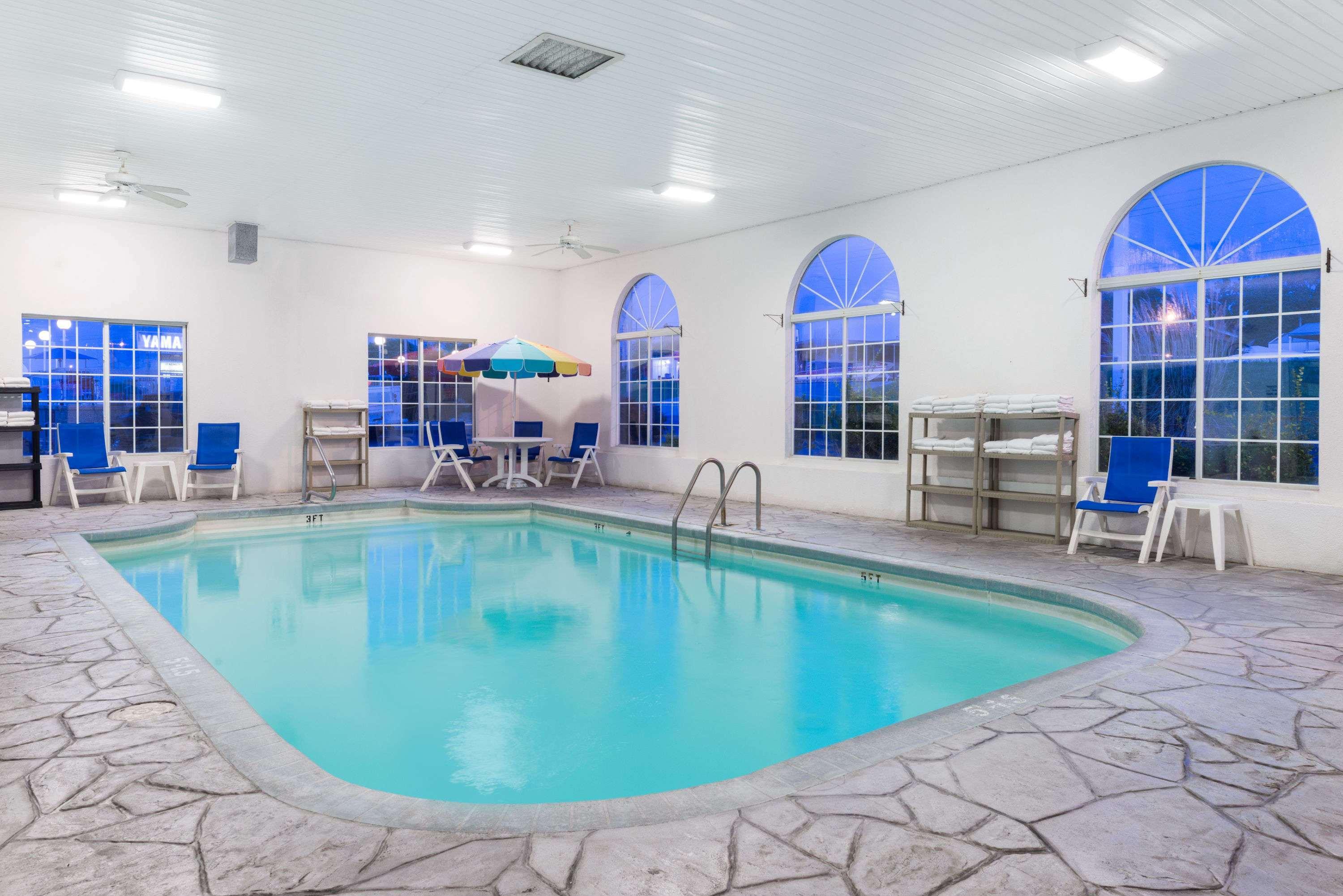 Hotel Baymont By Wyndham Osage Osage Beach