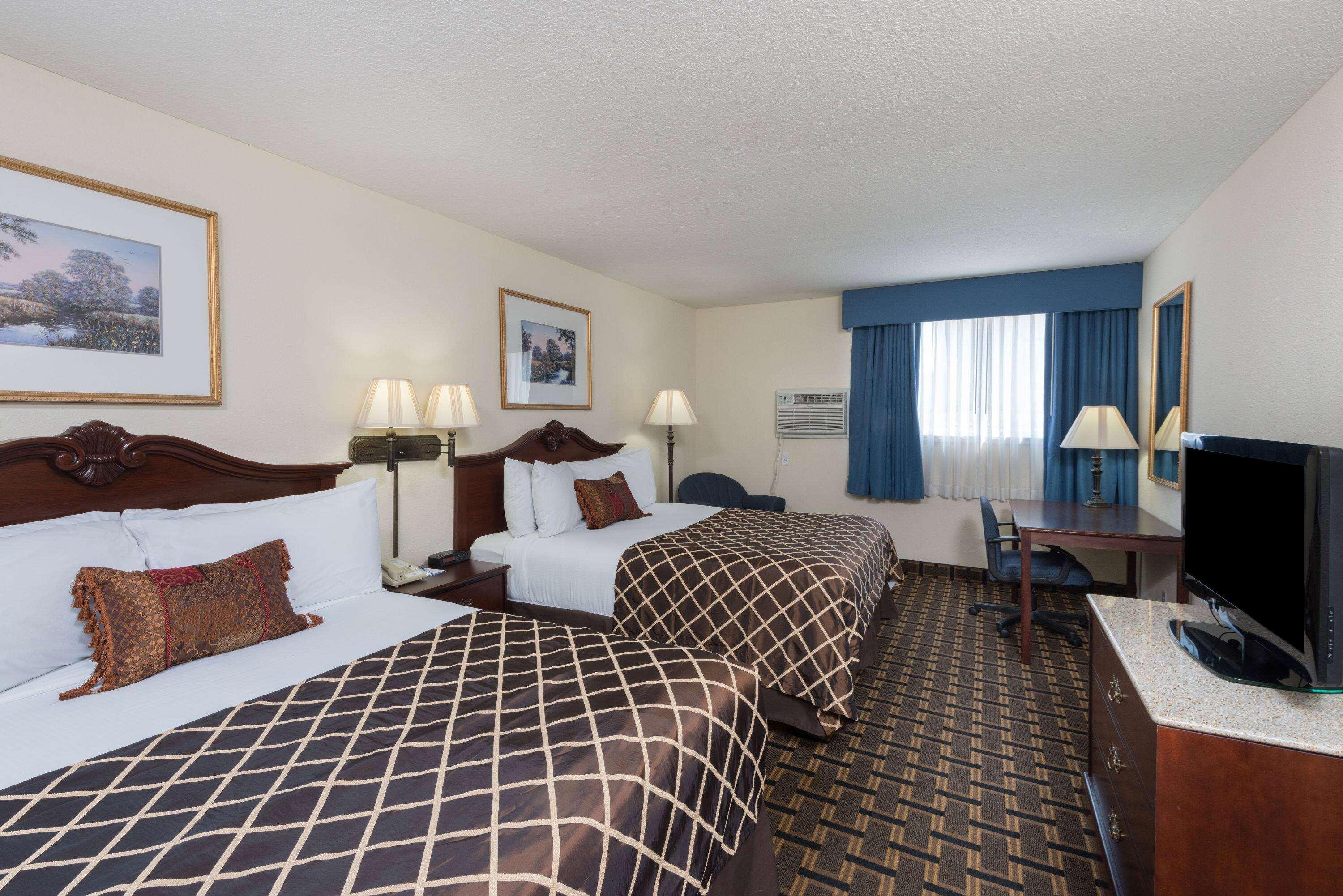 Hotel Baymont By Wyndham Osage Osage Beach