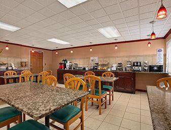 Baymont By Wyndham Osage Hotel Osage Beach