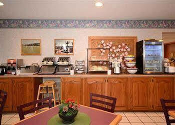 Hotel Baymont By Wyndham Osage 2*